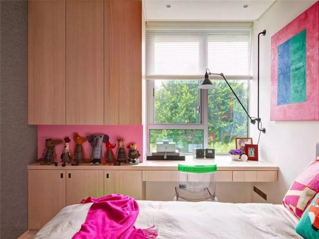 你家飘窗没用处?这样设计,瞬间变多功能区,很是实用