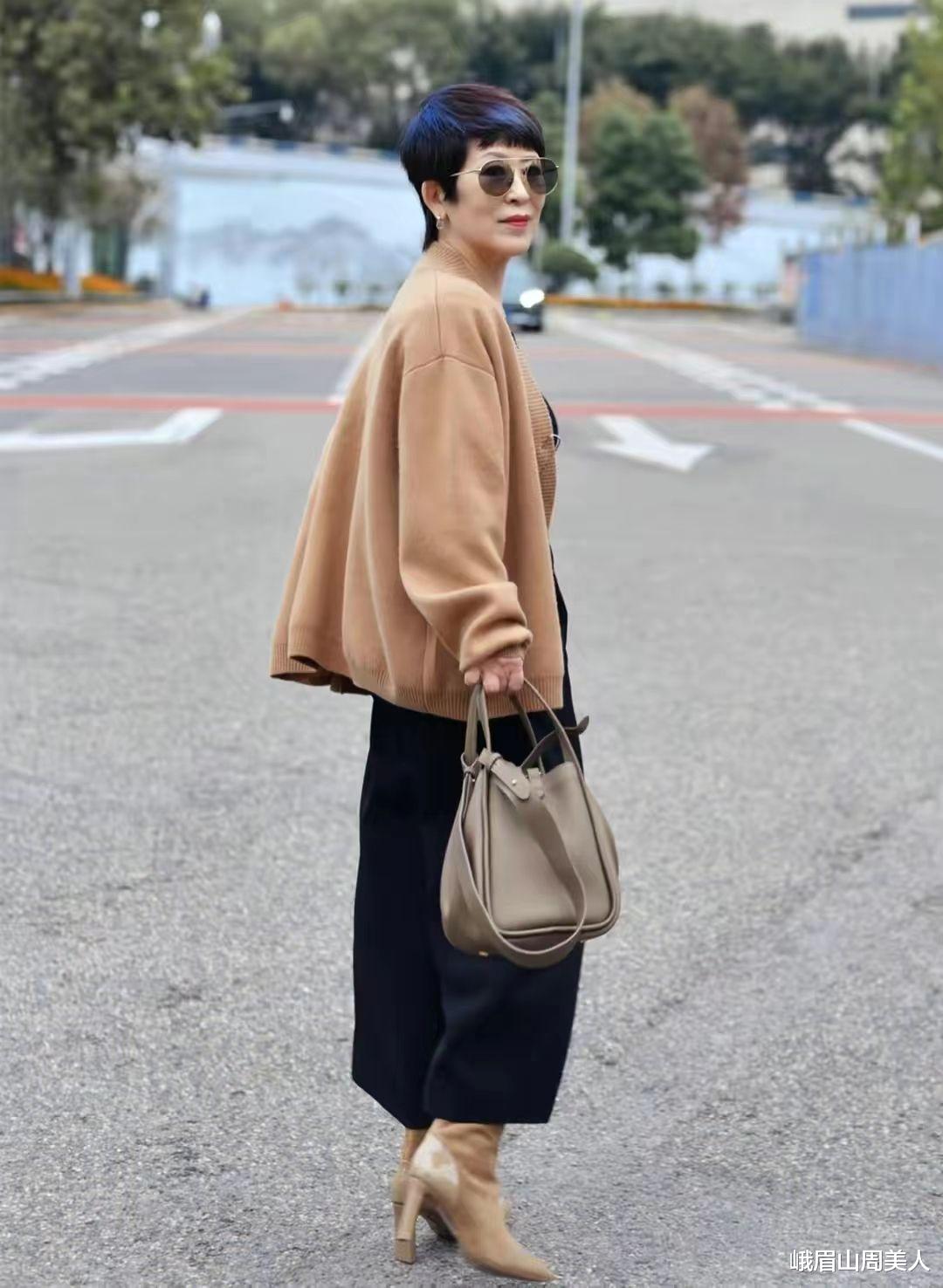 流行 女人过了60岁，到底“该染发”还是“不该染发”？关键要看这2点