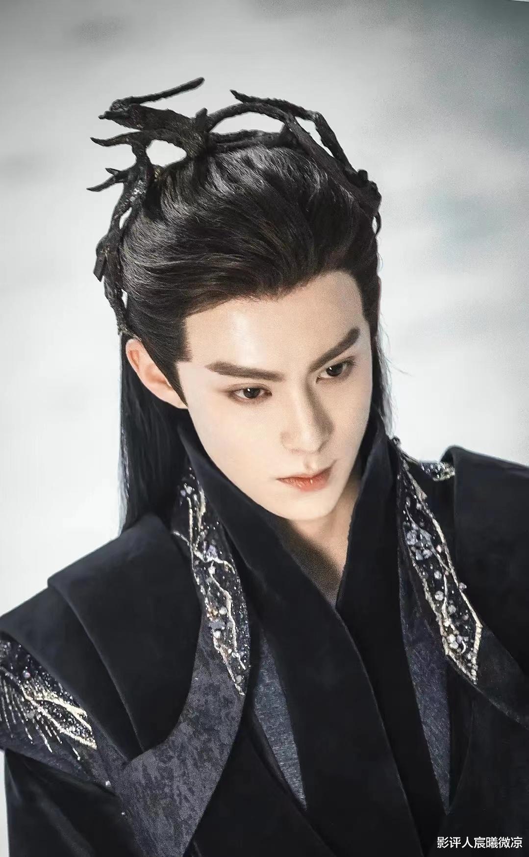 成毅|《玉骨遥》接档《月升沧海》?肖战、成毅、王鹤棣霸屏可热闹了