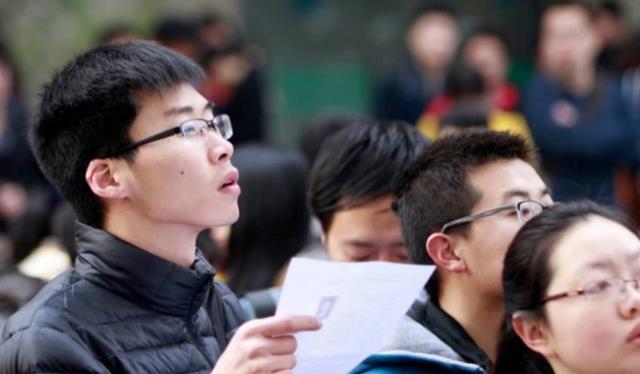 清华大学|“清华生只求职业,和上蓝翔有啥区别?”985名校生要懂大学价值