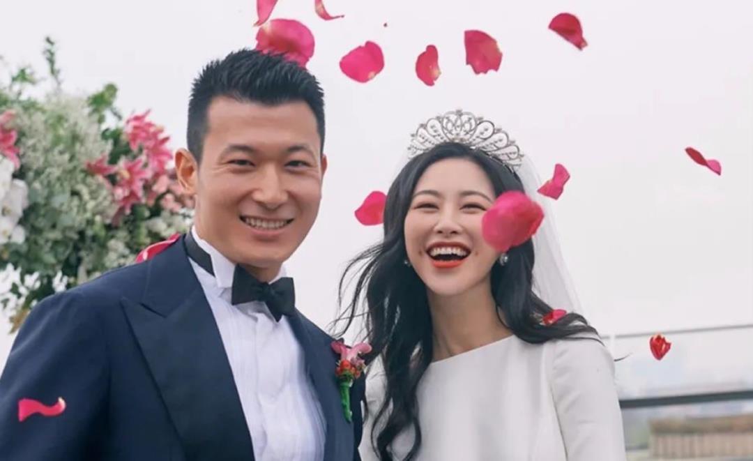 豪门|嫁入假豪门一年后，她过得怎么样？