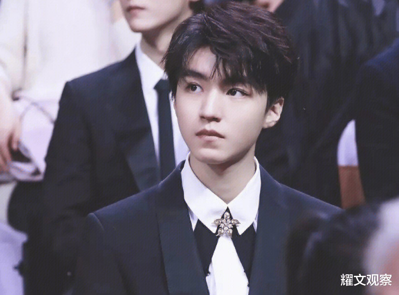 王俊凯|王俊凯水逆年!开年才11天陷3件舆论风波,TFboys央视春晚没戏了