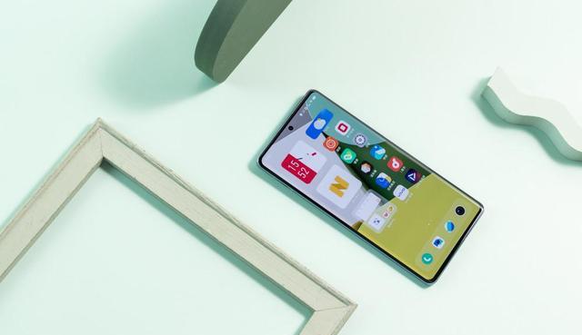 大屏|vivoXNote:很果断,12G+512G也降了1600块,收尾力度很大