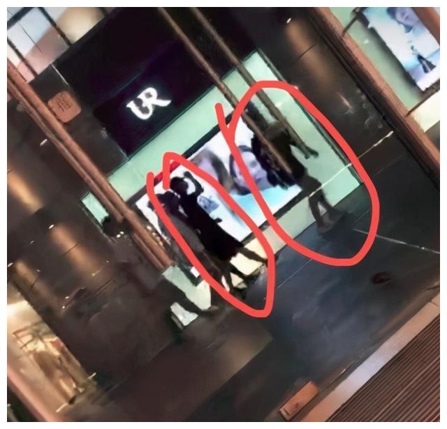 王一博|“隐形富豪”王一博：三年分红4.3亿，为何选择在北京租房住？