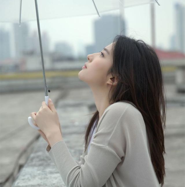 Angelababy|娱乐圈“神仙颜值”的美女,浓淡相宜,古装现代装一骑绝尘