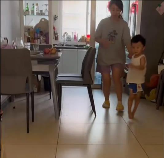 律师|熊磊玩无间道？柴桑辟谣春姨别墅，李律师卖凉枕，董作家不信田静