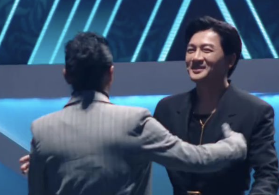 |小虎队现状：陈志朋带货呛粉丝，苏有朋心疼落泪，吴奇隆遇真爱