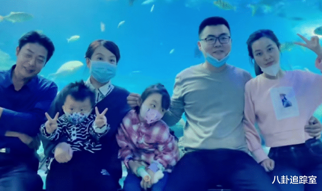 许敏|云昊晒照纪念认子2周年，母子2人紧紧相拥，对姚威的称呼令人鼻酸