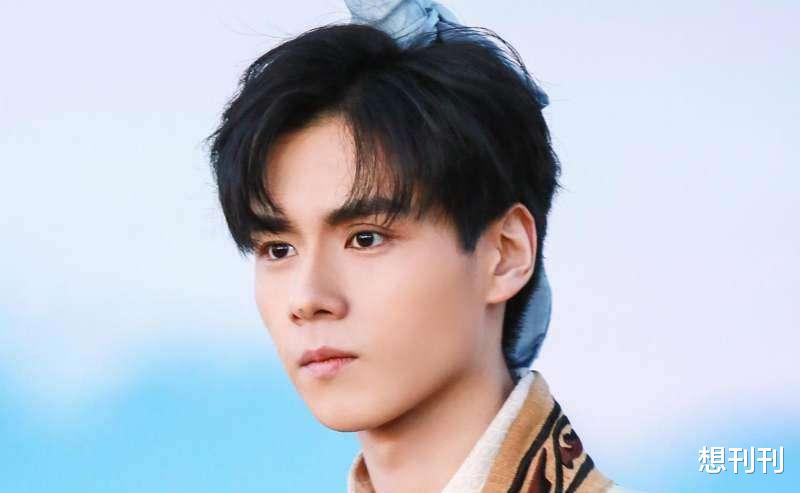 苗苗|18个“昙花”明星巅峰PK,下坡路走成断崖坠落,是倒霉还是太作?