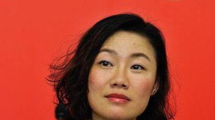 恒大|万科金牌秘书朱旭：年薪849万、年终奖1千万，为何46岁依旧单身？