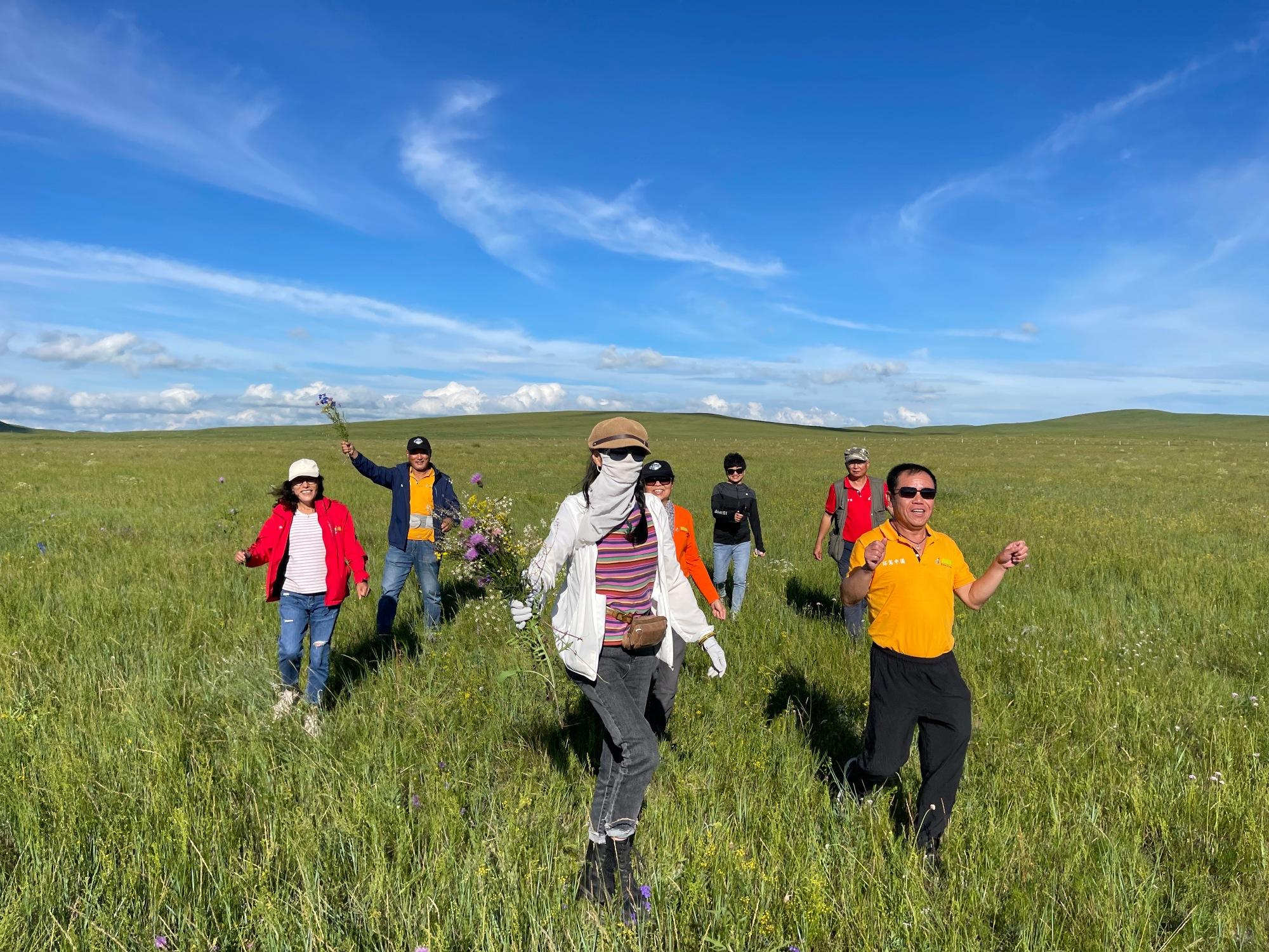 茂名|中国最酷的退休自驾路线，68天23800公里，80%的中国，越玩越疯狂