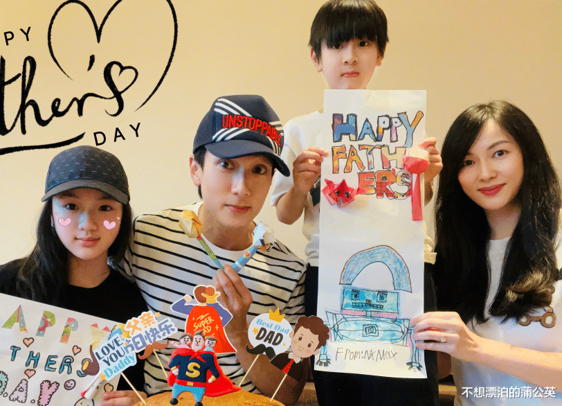 吴尊|吴尊带一双儿女旅游，NeiNei和max长相太像爸妈，姐弟同框颜值高