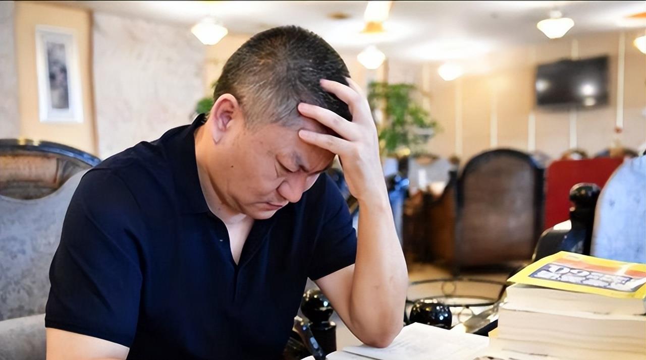 退休|人过五十，在职场上最好不要有这4种行为，很掉价