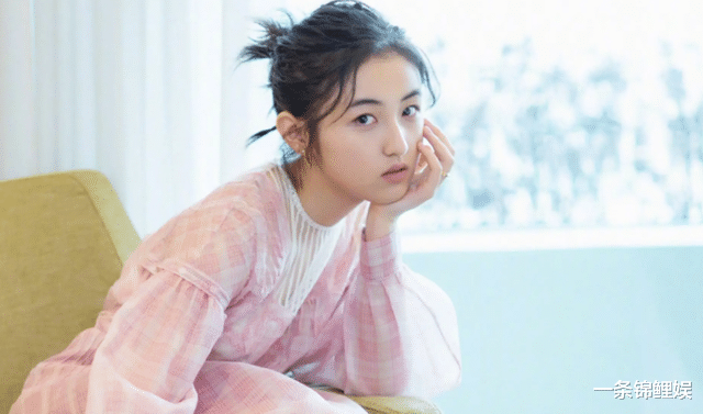 张哲轩|张哲轩马思纯官宣恋情，粉丝不送祝福反劝其好好搞事业，为哪般？