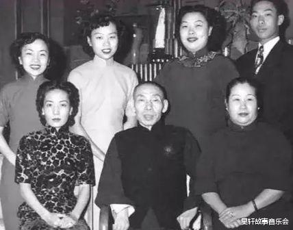 昊轩故事音乐会 杜月笙二夫人陈帼英,究竟长什么模样,她在一次掷瓶礼上留下照片