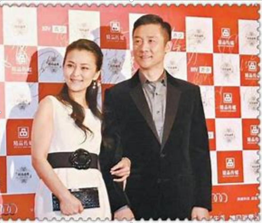 黄志忠|黄志忠何音离婚11年后，一个婚姻幸福，一个孤苦伶仃