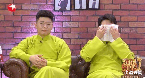 郭德纲|郭德纲惊喜空降三庆园,近照一言难尽,难怪烧饼孟鹤堂都哭红了眼!