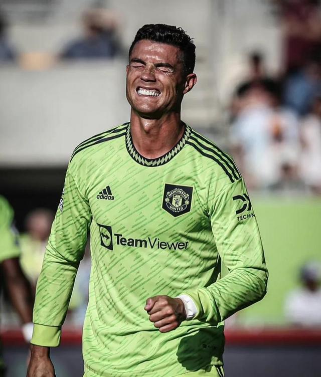 C罗|态度依旧好,岁月不饶人,C罗遭遇职业瓶颈,换地方或许可以一试