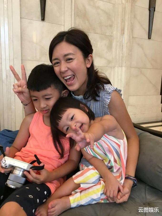 知名童星唐宁近况,2年没拍戏悄悄学装修,亲自改装家中30年旧门