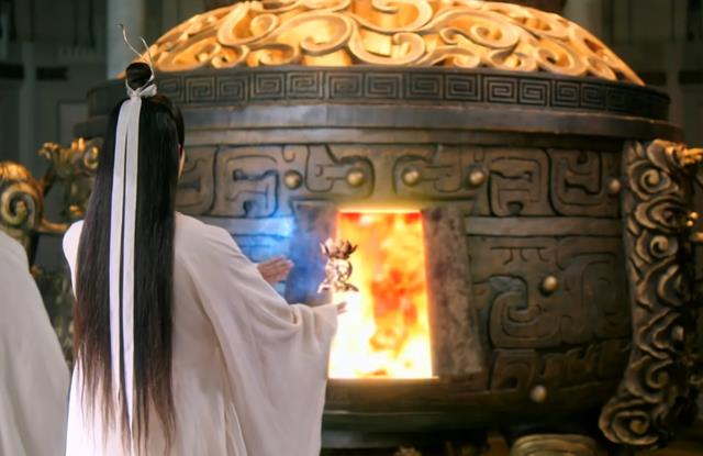 应渊|《沉香如屑》：颜淡为什么八百年都走不出忘川？不是因为她爱应渊