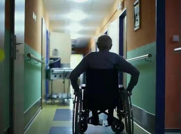 水果|为什么欧美很少有长年卧病的老人?而我国很多?有什么深刻原因?