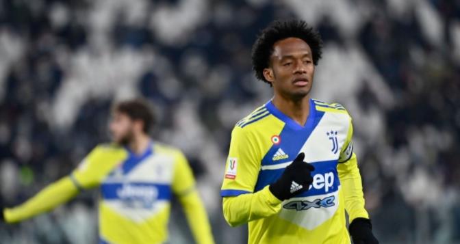 尤文图斯|早上6点！C罗收到坏消息，令他深感惭愧，遭尤文球迷集体讨伐