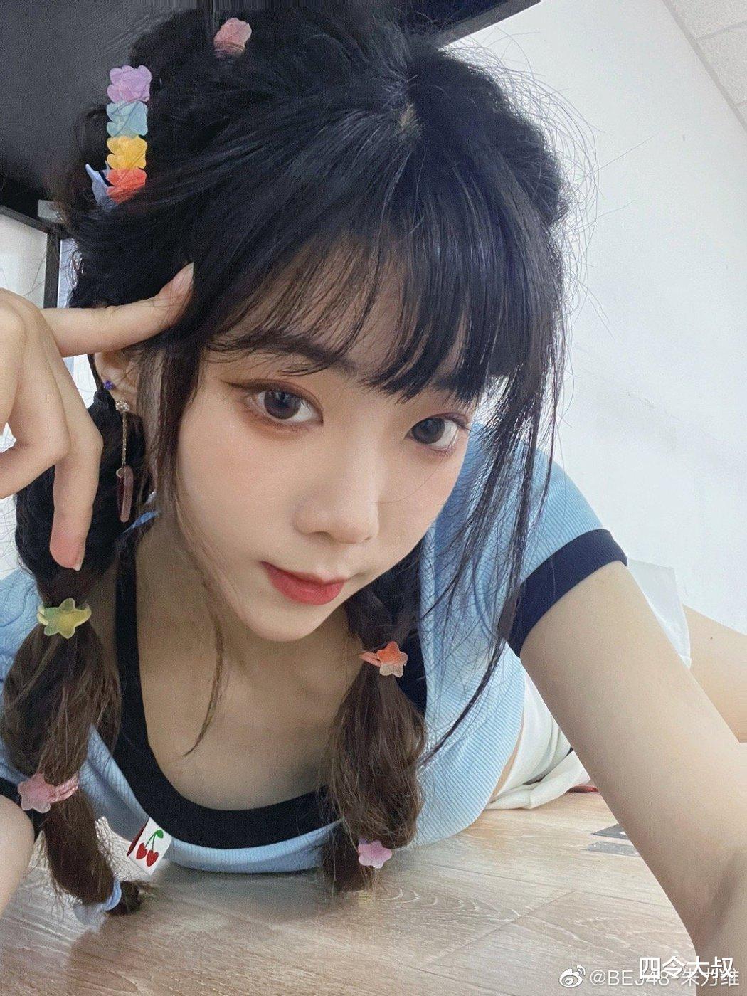 |女星朱力维被“偷录闺蜜洗澡视频”，并传给男友，网友：变态