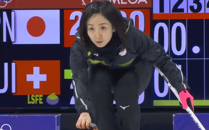 日本队|晋级决赛！日本女子冰球创造历史，短发美女队长多次上演精彩双飞