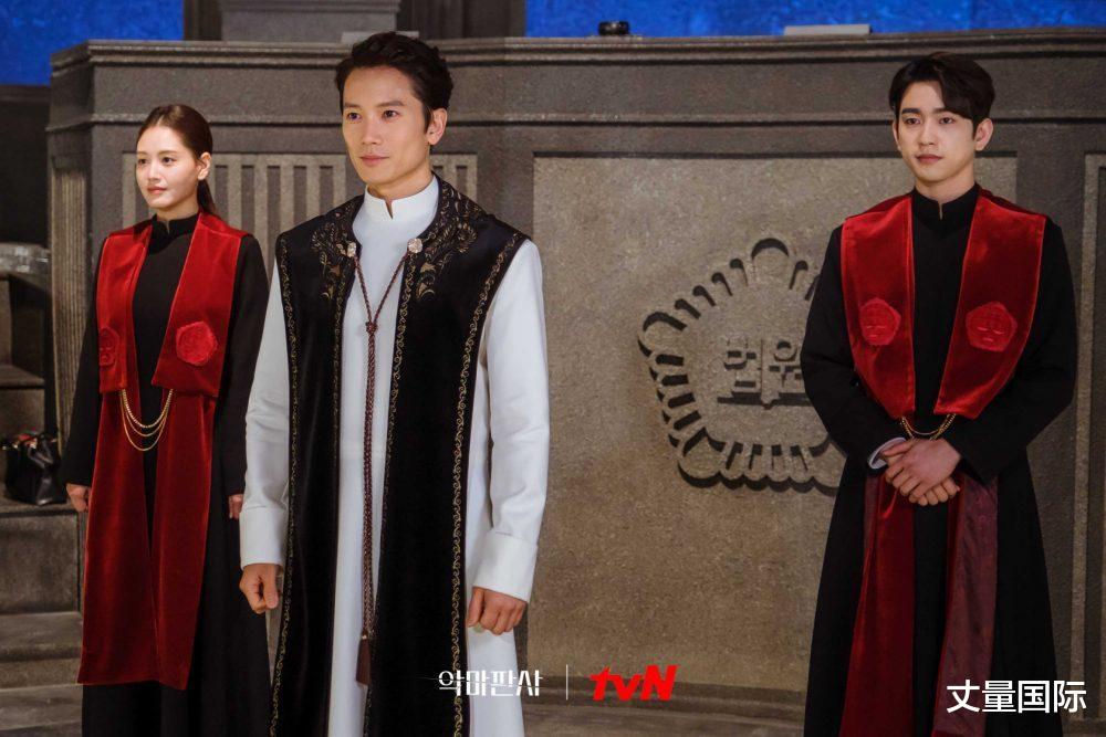 韩剧|帅气爆棚！精选12部「大男主韩剧」：李钟硕《黑化律师》大受好评