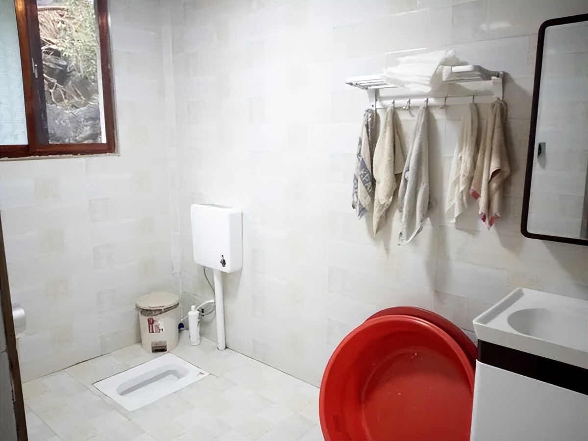 晒晒婆家新建的2层楼才花了38万，邻居都夸漂亮还抢着来做客！