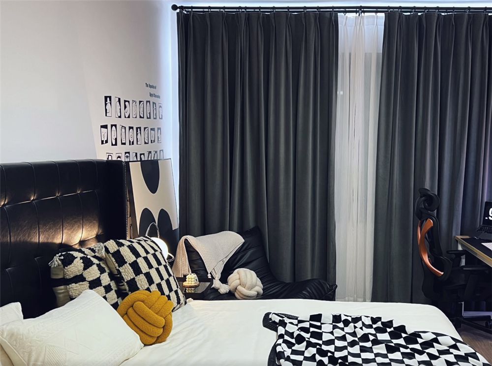 27岁男生改造旧房卧室,堆满杂物的卧室变超爽小屋,前后差别太大