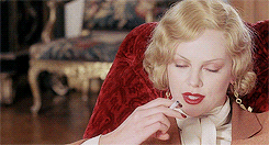 电影|3年过去，被评为“全球10大女神”的人今如何？有人拖欠房租被告