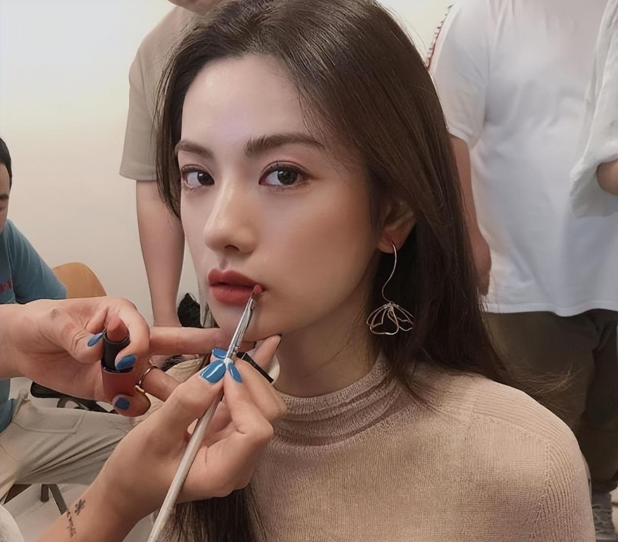 李佳恩|参加选秀实力超强,却被对手花钱顶替出道,今转行演员无戏可拍?