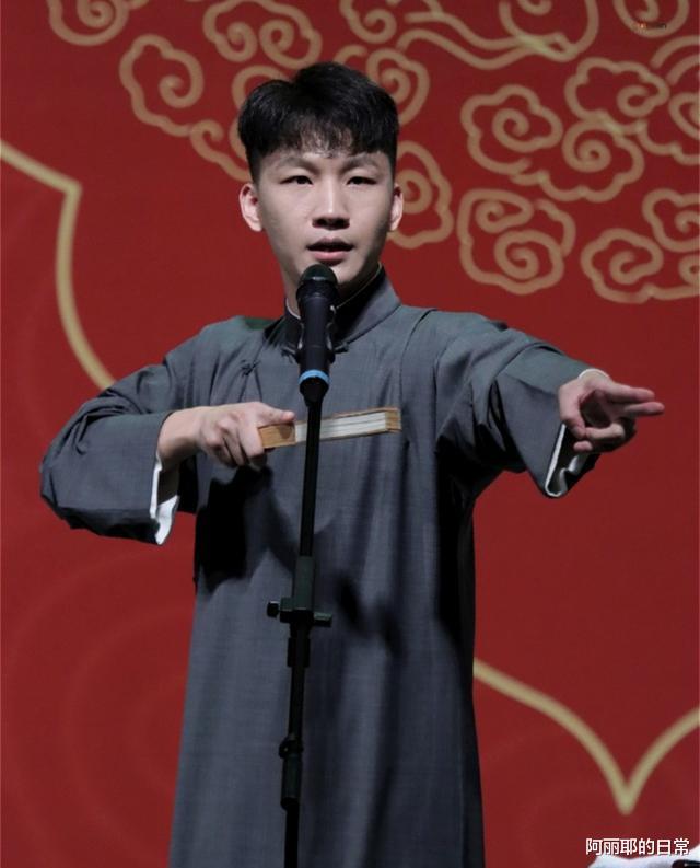 德云社|德云社刘筱亭苏州专场结束,台下观众座无虚席,二哥真是备受欢迎