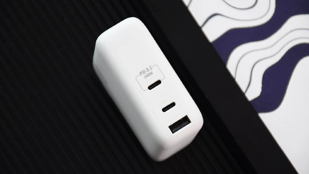 AR|idmix氮化镓140W充电器:智能设备的充电保姆