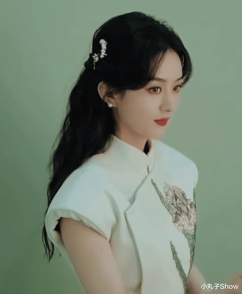 赵丽颖|厉害了!赵丽颖白色旗袍造型秀身段,北方姑娘化身江南气质美人