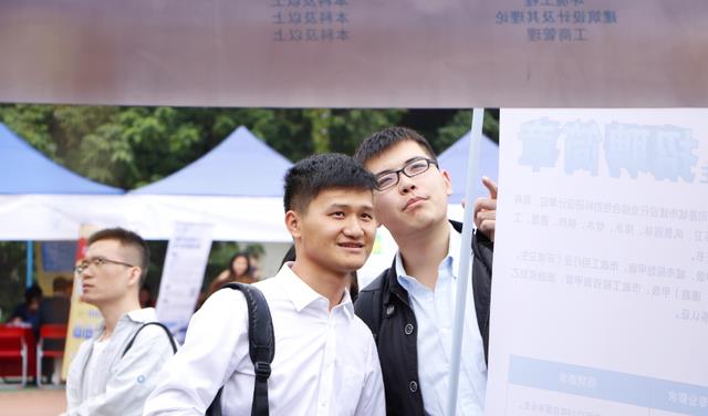 hr|“应届生啥也不是”，只因求职者的一张简历，就让HR有了底气？