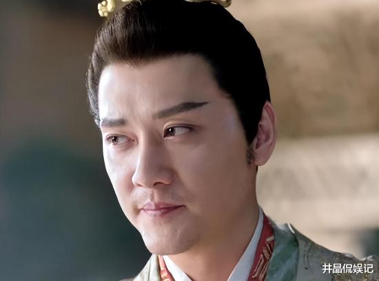 冯绍峰|冯绍峰一把年纪还演偶像剧,剧情拉胯,《星河长明》注定难火