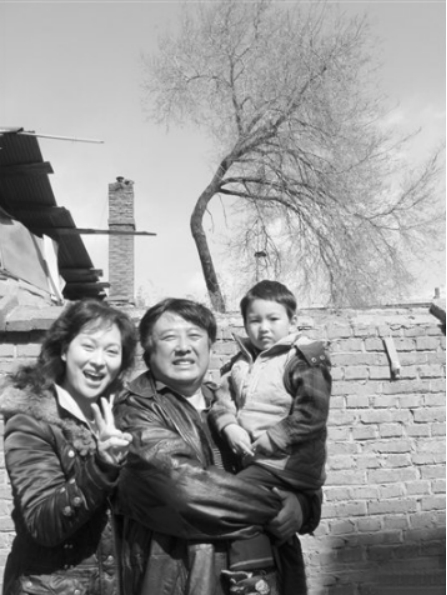 刘晓庆|陈国军：两段失败的婚姻，49岁三婚娶傅丽云，两个儿子成他骄傲