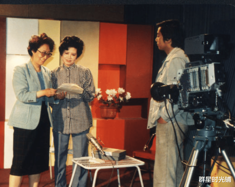 李佳明|央视李佳明：借钱上学进央视，巅峰期出国深造，归来后被小尼代替