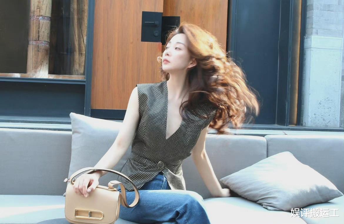 殷桃|42岁殷桃不结婚,有大波浪和小蛮腰,谁不爱风情万种的漂亮姐姐?