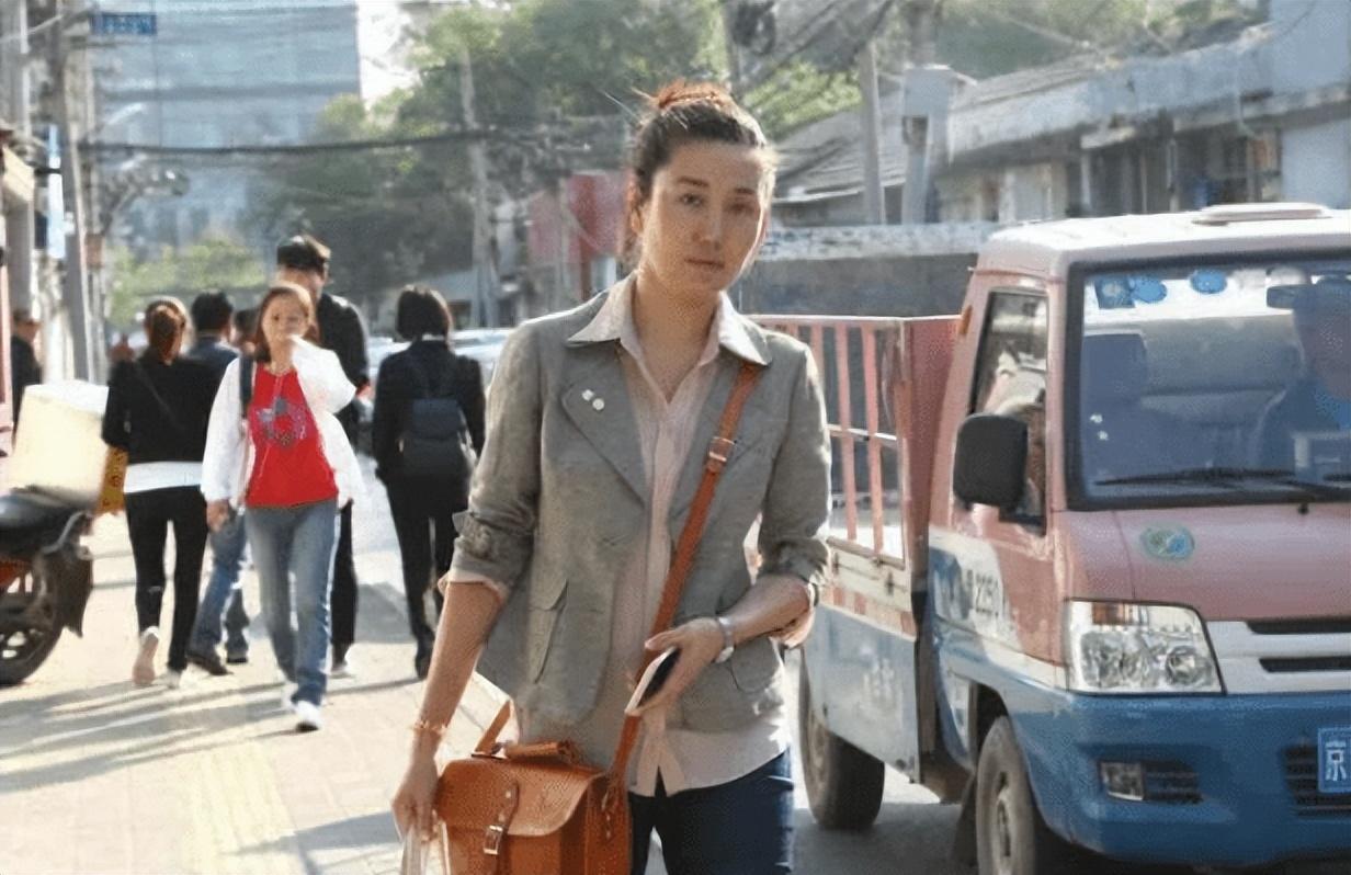 张铁林|张铁林：离过一次婚，被两位前女友告上法庭，人设坍塌