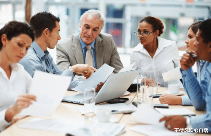 |职场的世界里,有不少优秀的同事