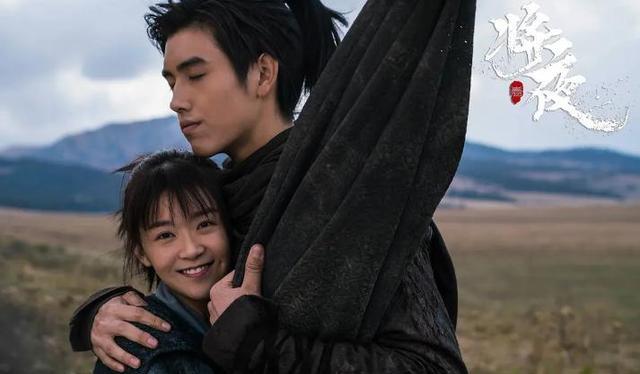 陈飞宇|拼命想火却火不了的陈飞宇，却被张婧怡带火了，点燃了