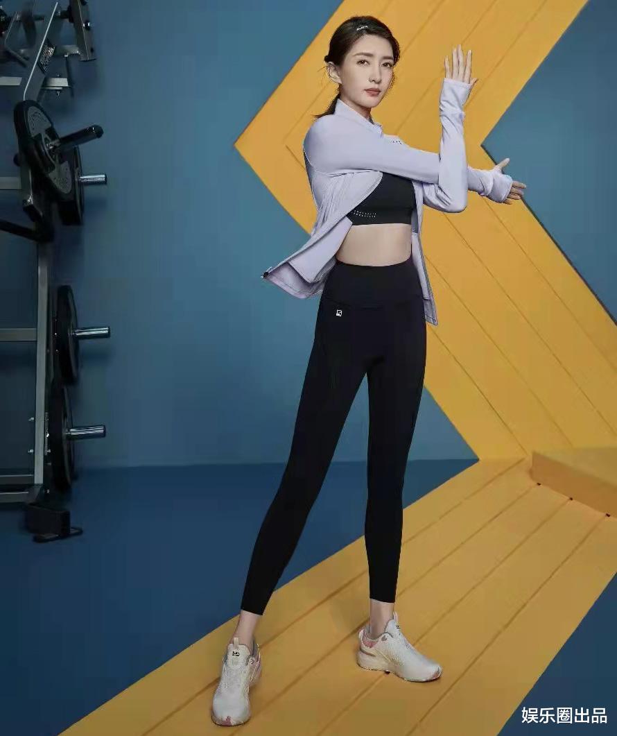 江疏影|江疏影穿运动装拍写真，身形饱满引起热议，网友：得罪了修图师