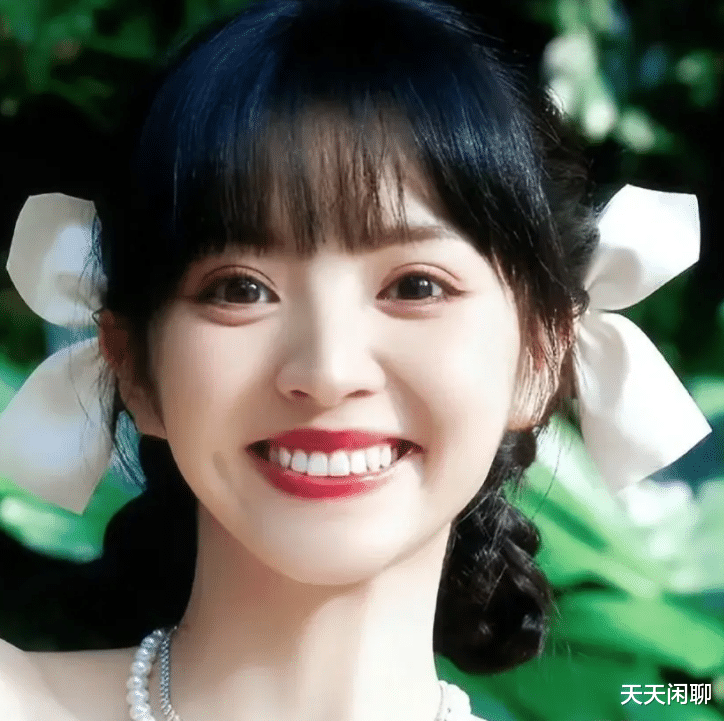 刘浩存|明明是美女，笑起来却很“恐怖”，这6位女星，不笑美艳一笑瘆人
