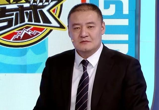 CBA三消息:北京首钢大换血,广东队交易两将,焦健透露国家队薪水