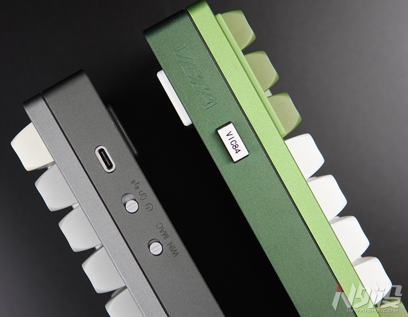 雷神|雷神VIC84三模机械键盘拆解评测