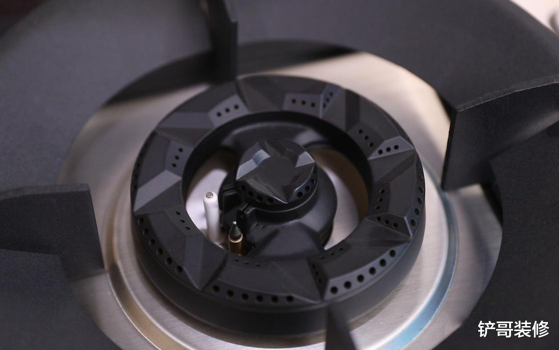 同样是燃气灶,500元和3000元有何区别?买了3次,终于明白了