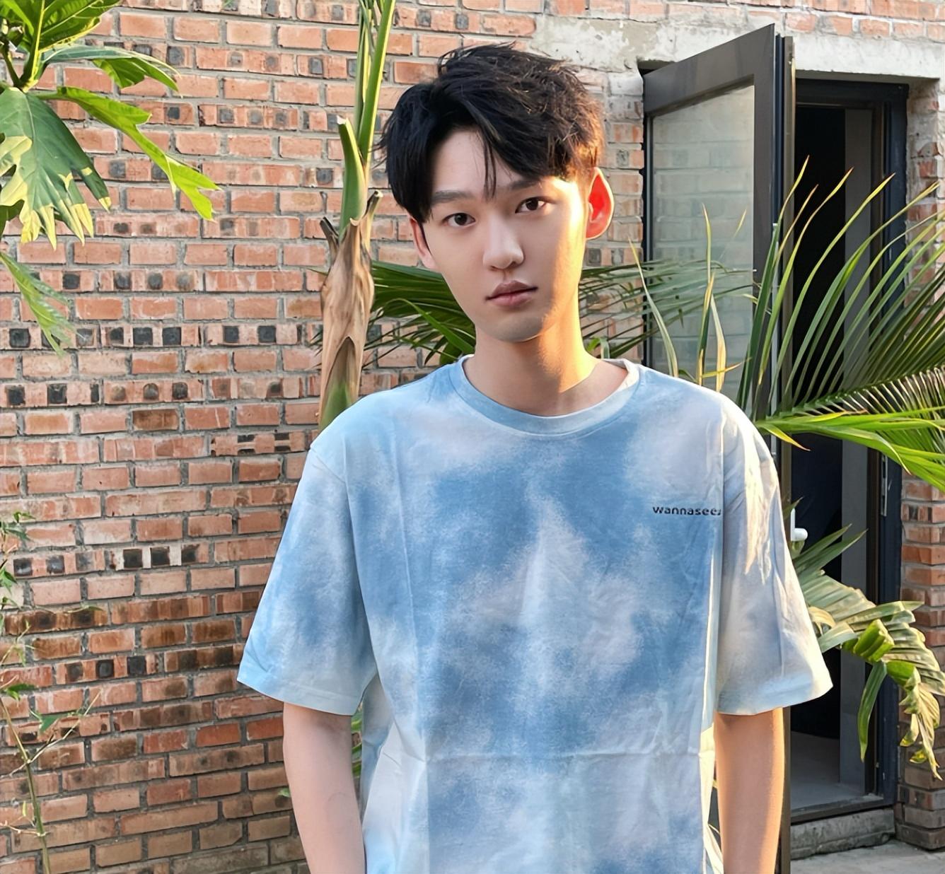 禾浩辰|关键时刻从不表态！32岁的台湾男星新剧遭换角，被质疑是立场不稳